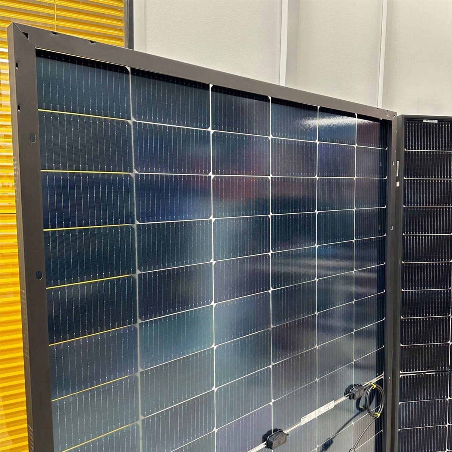 ET Solar (Elite) 430Watt Solar Panel Bifacial Half-cut 22% Efficiency Full Black