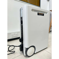 Portable Energy Storage 3kW Inverter With Built In Lithium Battery 2.5kWh - Expandable Voltacon