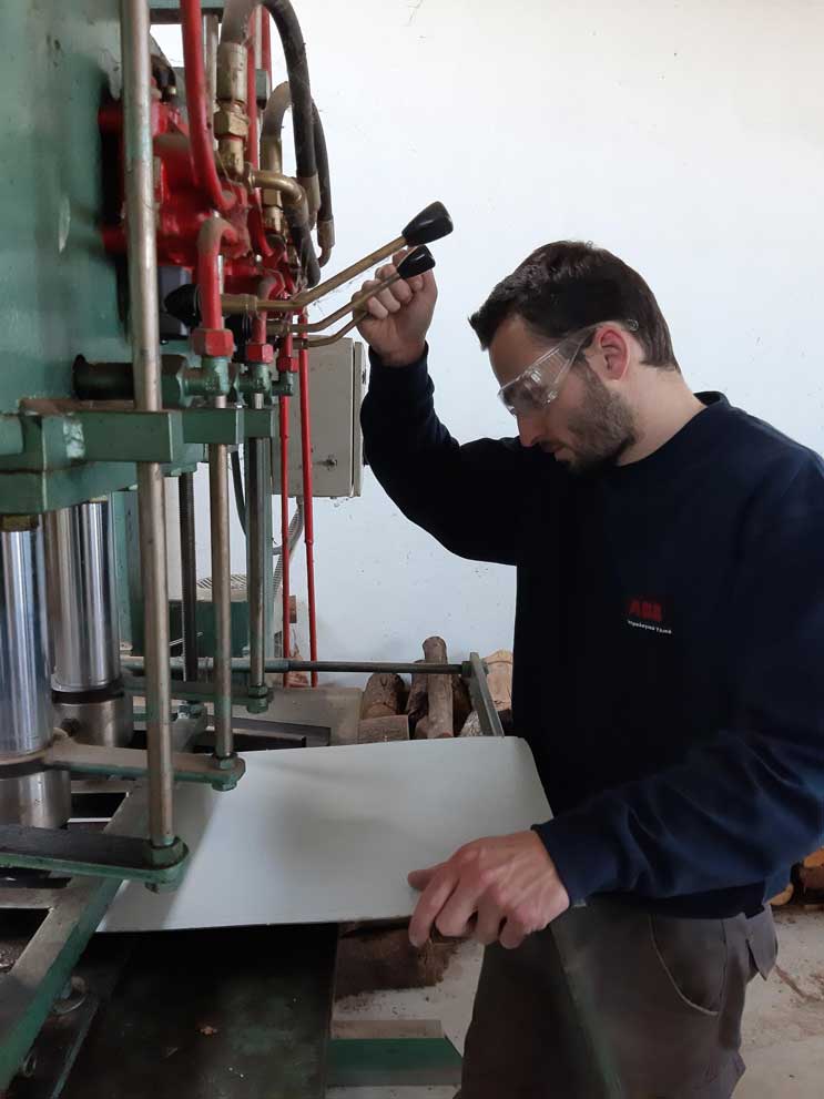 Production line of Silent Power Off-Grid Cabinets