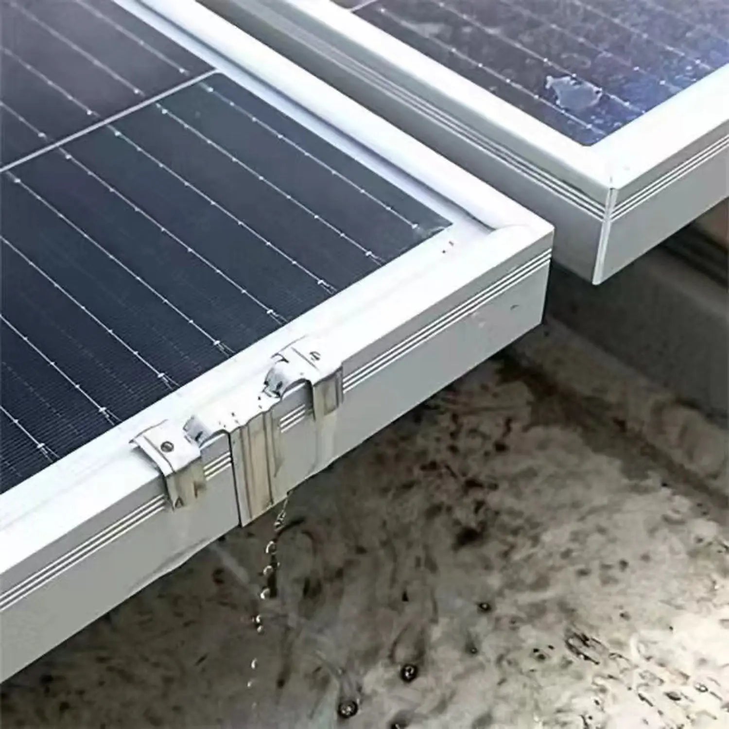 SPORTARC Zonnepaneel Waterafvoerclips – 30 Stuks – 35 Mm – Voorkomt Waterophoping, Verhoogt Rendement – Eenvoudig Te Bevestigen – PolyMeer, Weerbestendig